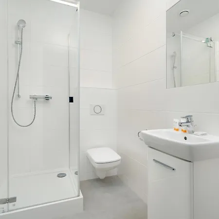 Rycerska Apartments With Parking By Noclegi Renters Poznan Exterior photo