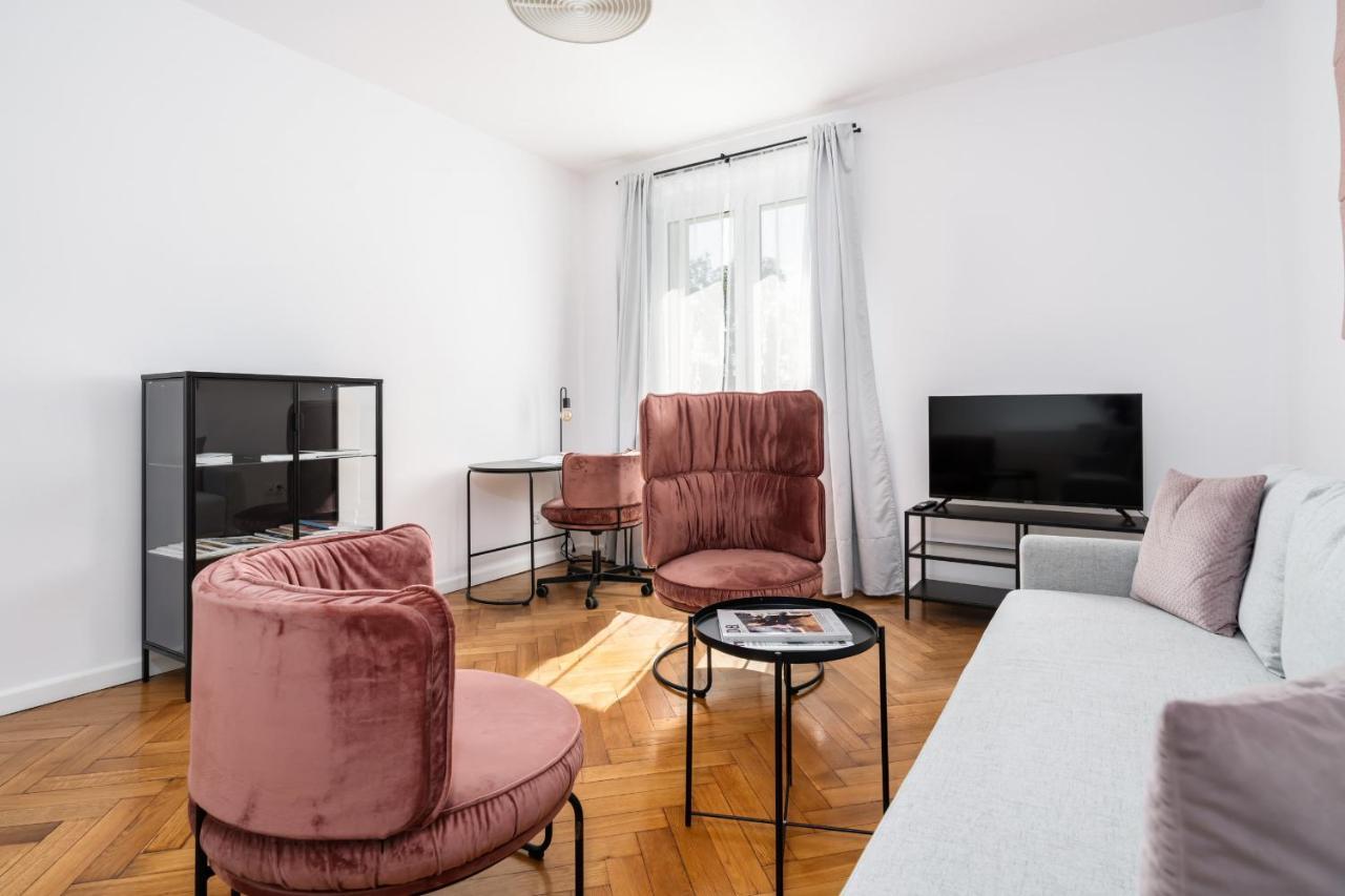 Rycerska With Parking By Renters * Poznan