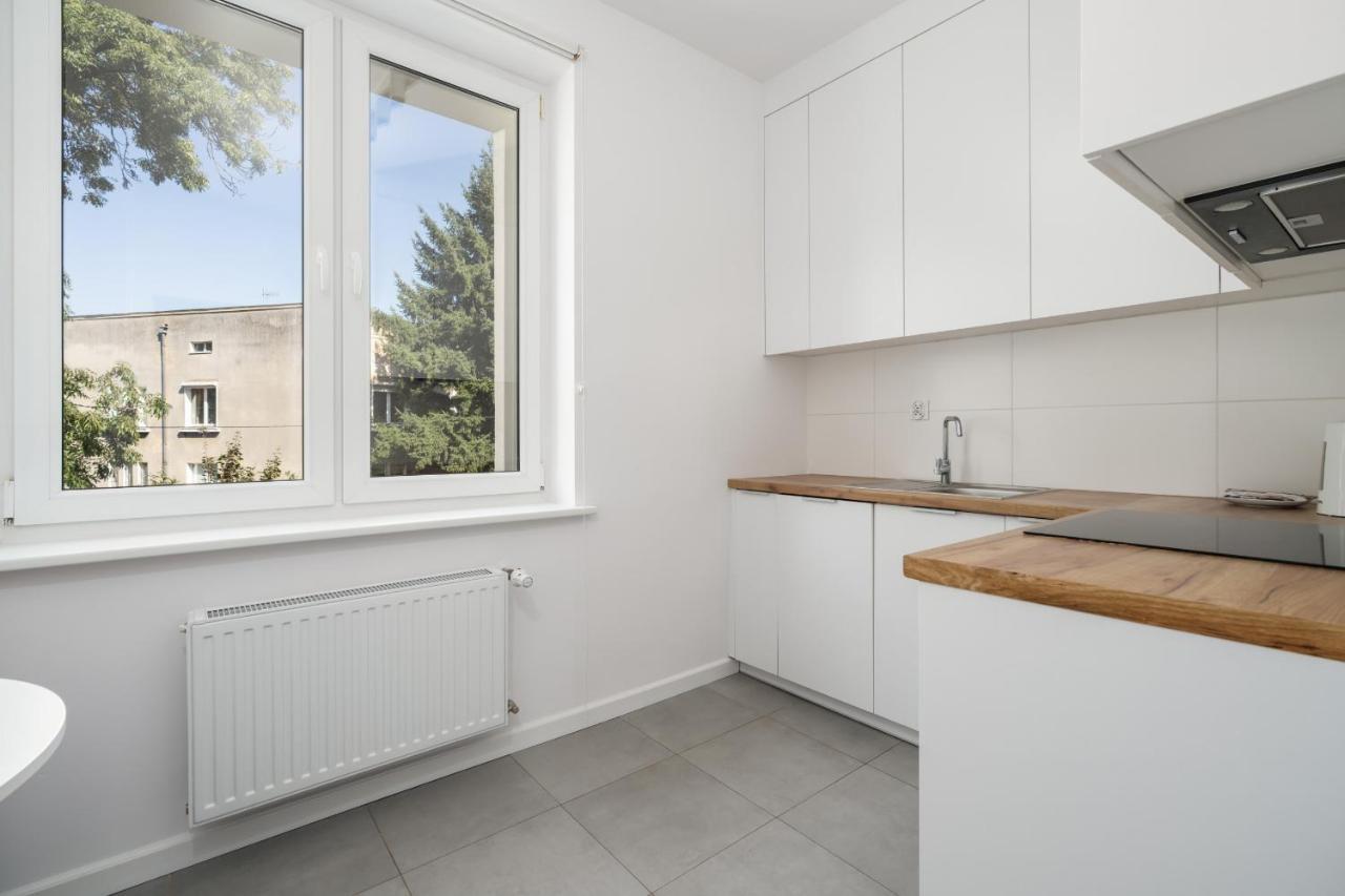 Rycerska With Parking By Renters Apartment