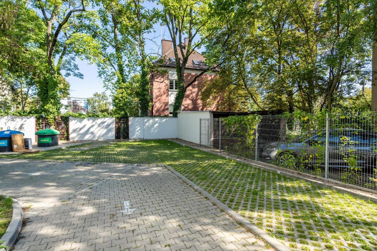 Rycerska With Parking By Renters Apartment Poznan