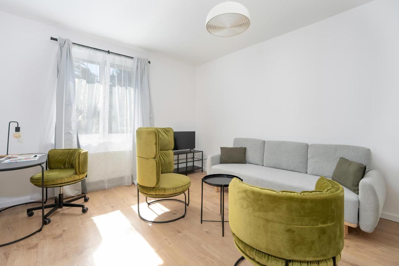 Rycerska With Parking By Renters *
