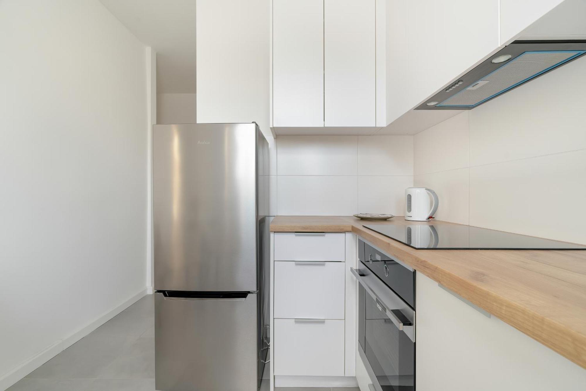 Rycerska With Parking By Renters Poznan
