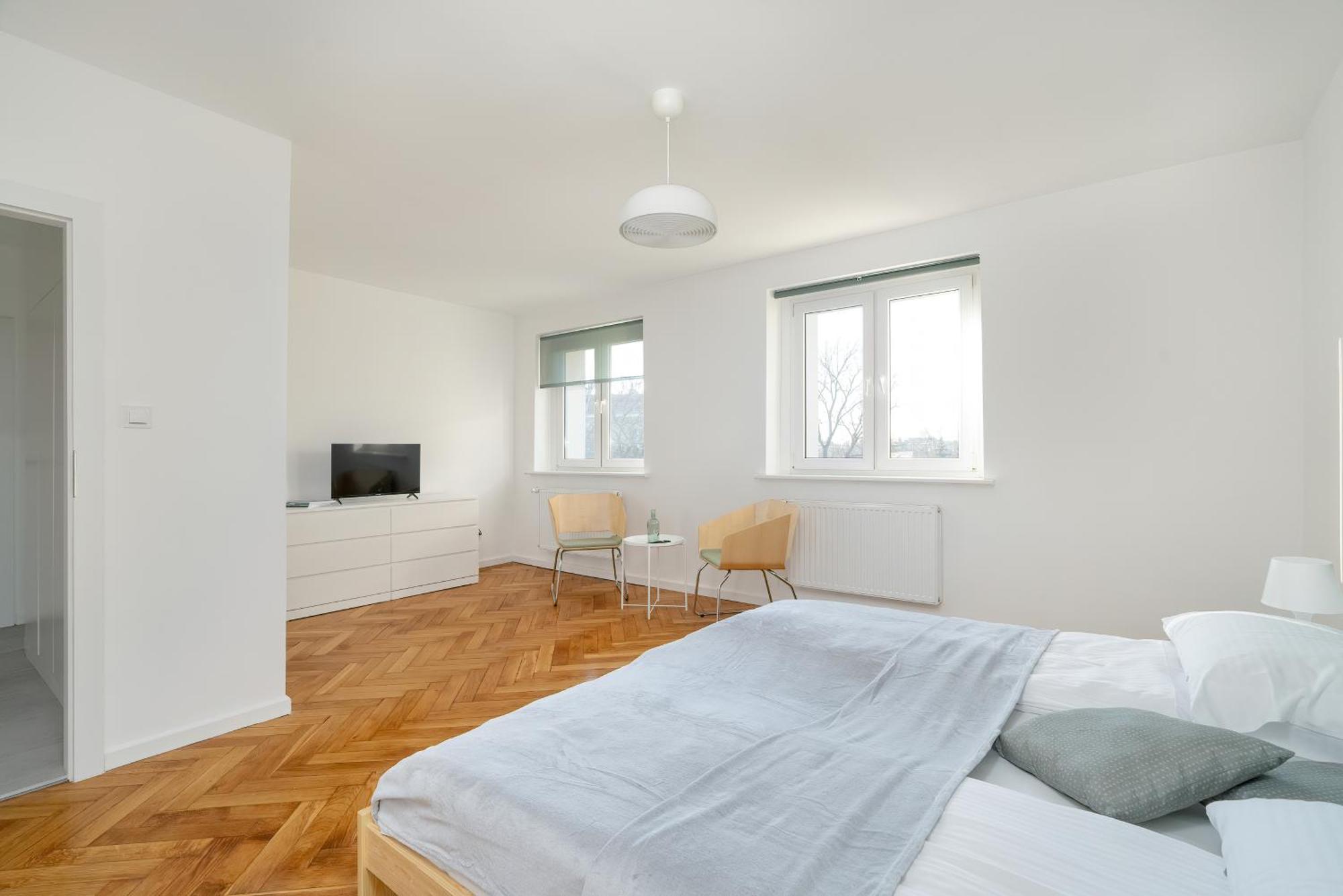 Apartment Rycerska With Parking By Renters Poznan