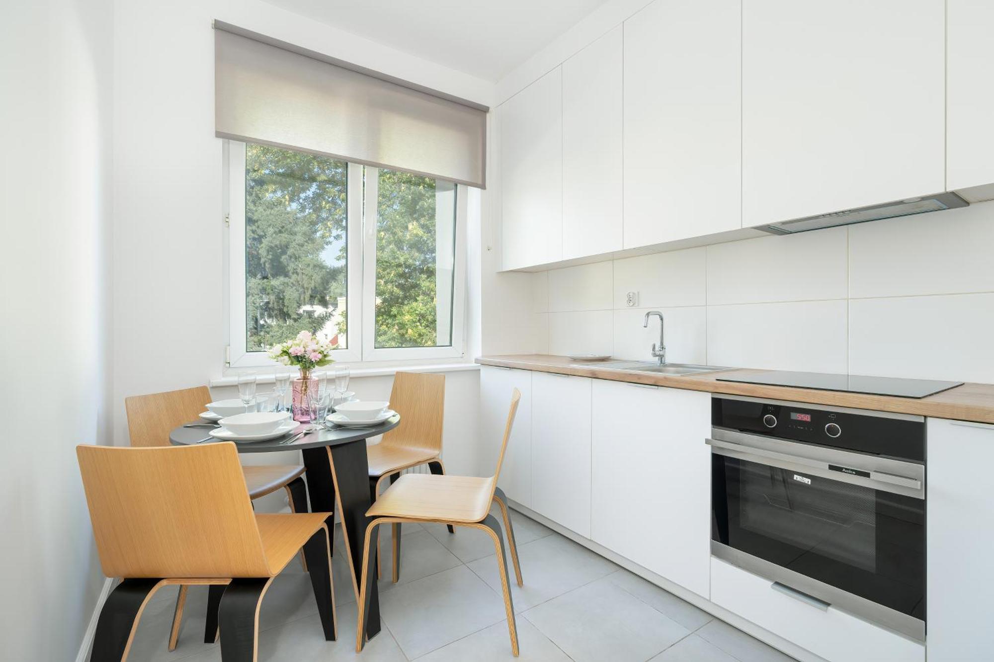 Rycerska With Parking By Renters *